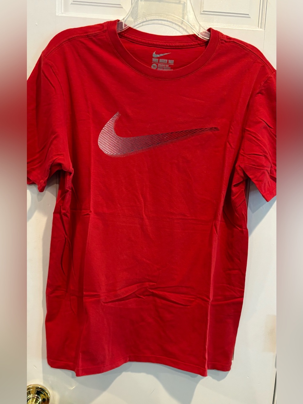 Men’s Nike Red Short-Sleeve Tee. Size M